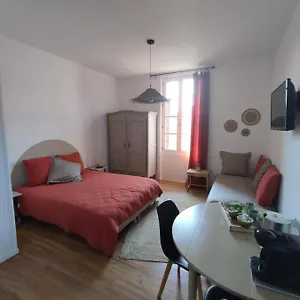 https://la-provinciale-en-ville.hotels-rhonealpes.com
