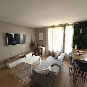 https://superbe-duplex-avec-parking-gratuit.hotels-rhonealpes.com